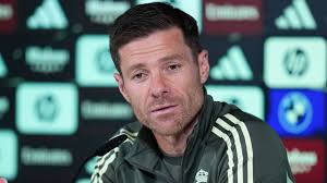 Xabi Alonso sacrifié, Arbeloa propulsé sur le banc